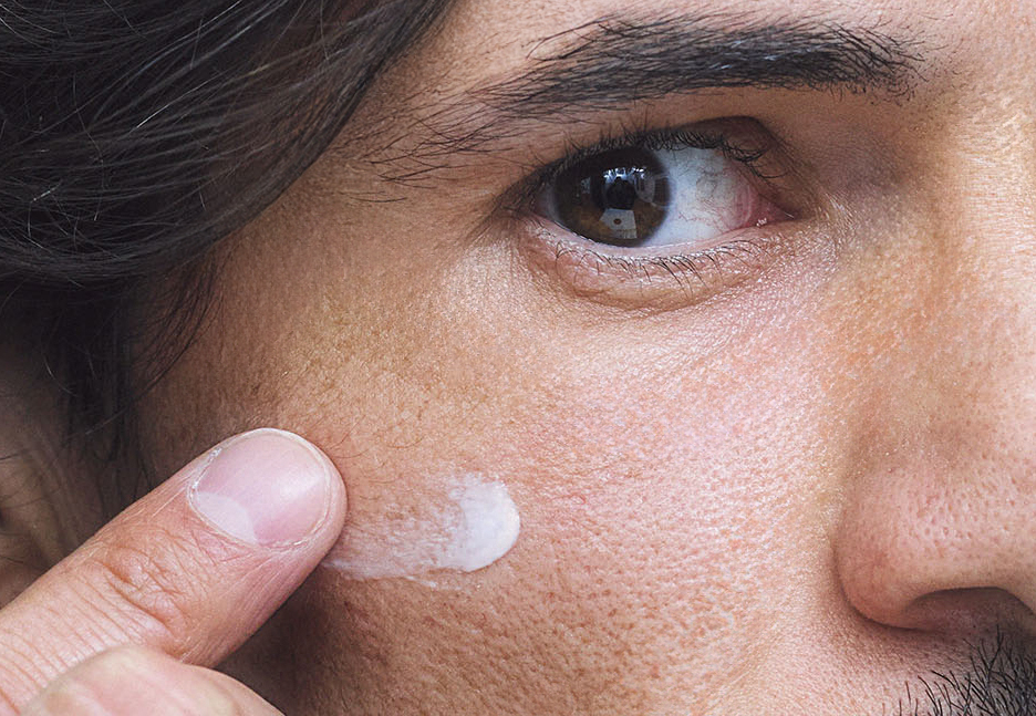 ¿EN QUÉ SE DIFERENCIA LA PIEL DEL HOMBRE?